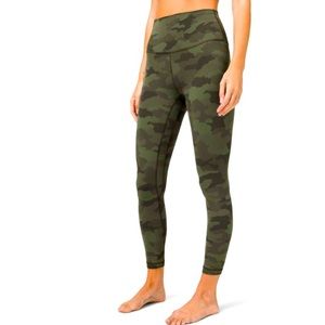 NWT Lululemon green camo align pant 25”